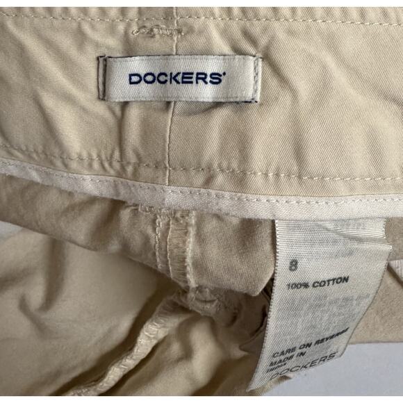 Dockers Casual Button Zip Chino Shorts Women's Size 8 Beige MID RISE - Picture 4 of 10